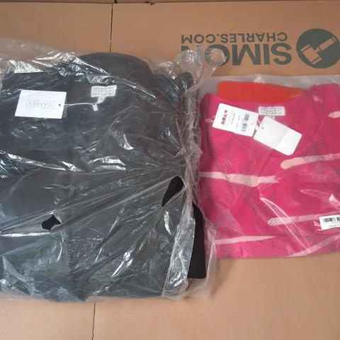 APPROXIMATELY 20 ASSORTED TAMSY CLOTHING ITEMS VARIOUS SIZES & STYLES TO INCLUDE JACKETS & TOPS