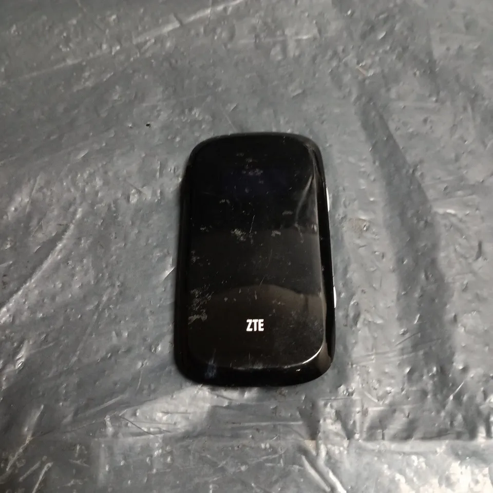 ZTE SMARTPHONE – BLACK 