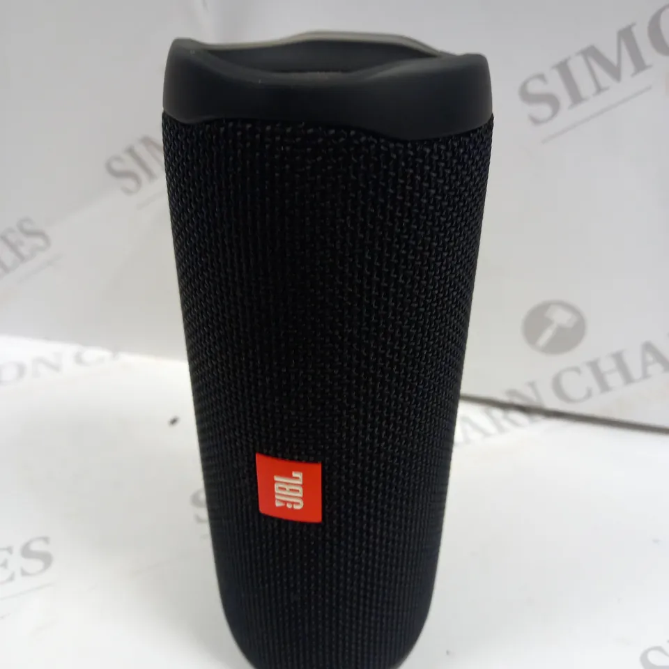 UNBOXED JBL FLIP5 PORTABLE SPEAKER