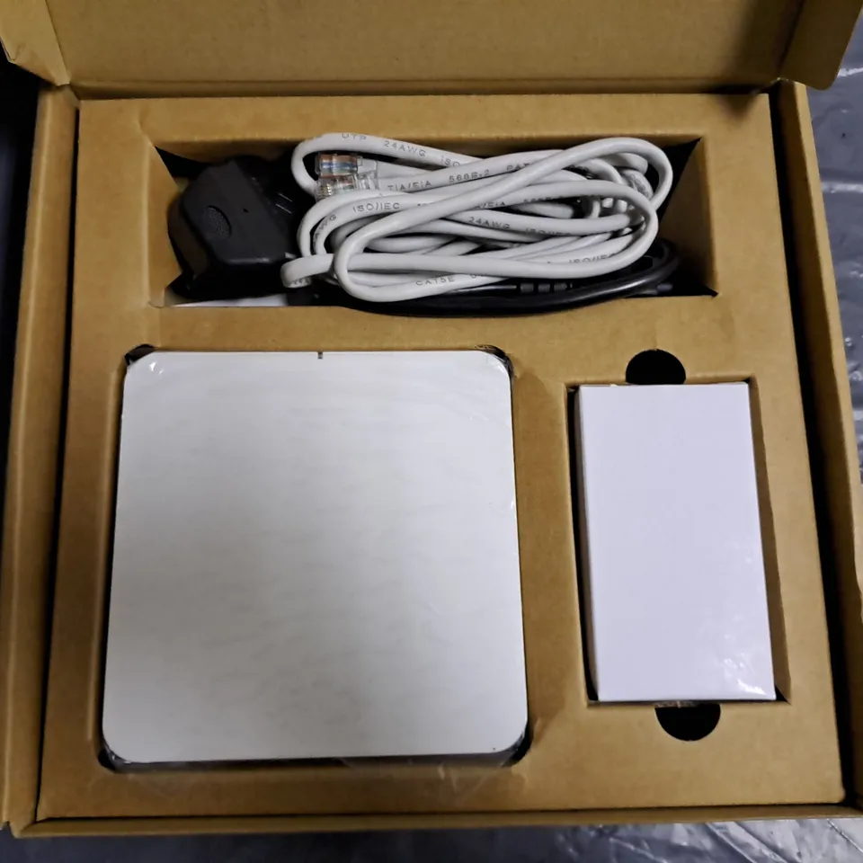 XCLAIM XI SERIES INDOOR ACCESS POINT