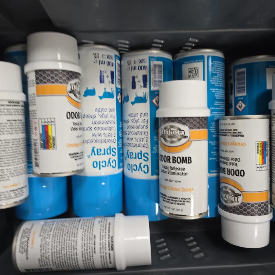 APPROXIMATELY 15 ASSORTED AEROSOLS TO INCLUDE BAZUKA , CYCLO SPRAY AND SURE MEN