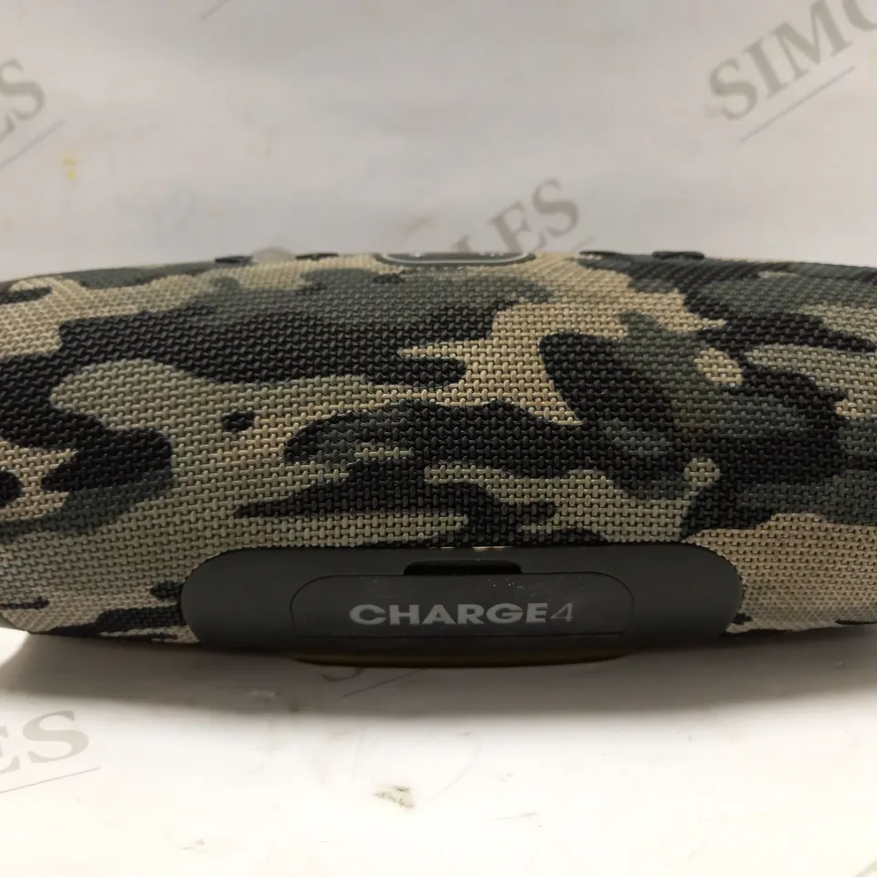 JBL CHARGE 4 PORTABLE BLUETOOTH SPEAKER - CAMOUFLAGE