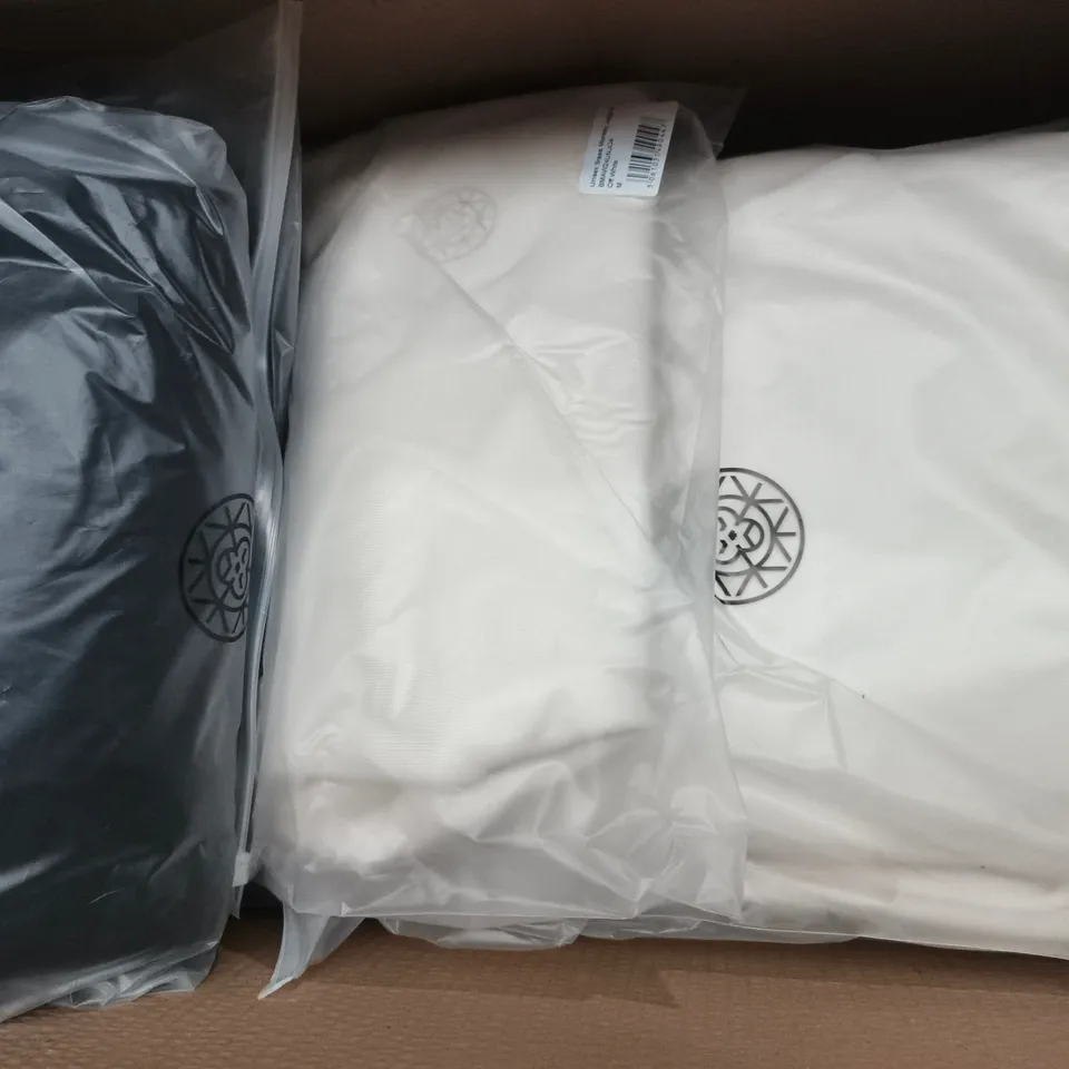 BOX OF APPROXIMATELY 12 ASSORTED BRASS MONKEY JOGGERS IN VARIOUS COLOURS AND SIZES