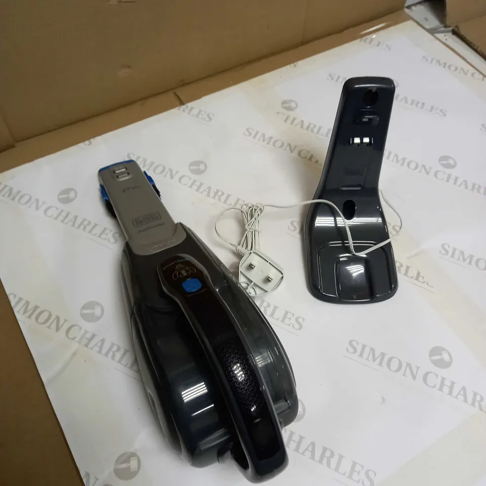 BLACK AND DECKER DUSTBUSTER MINI VACUUM