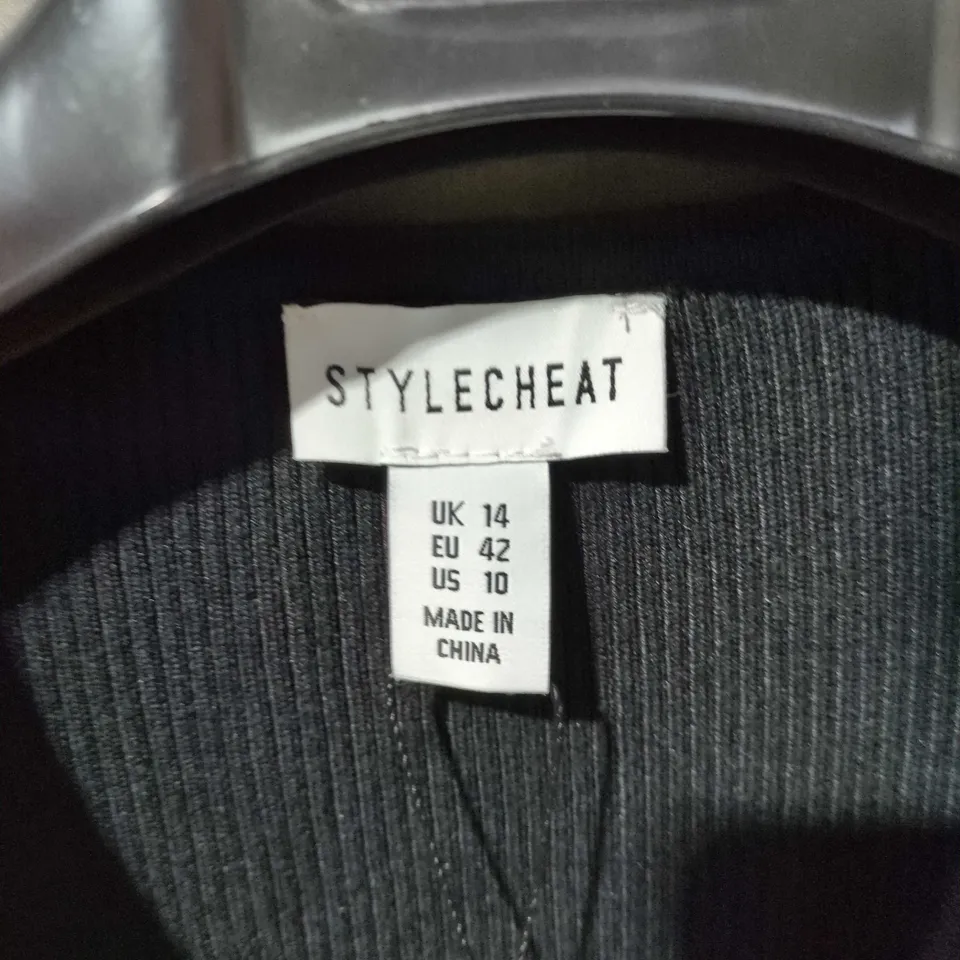 STYLE CHEAT WOMEN'S BLACK KNIT CARDIGAN, WRAP-STYLE WITH DECORATIVE BUTTONS – UK 14 