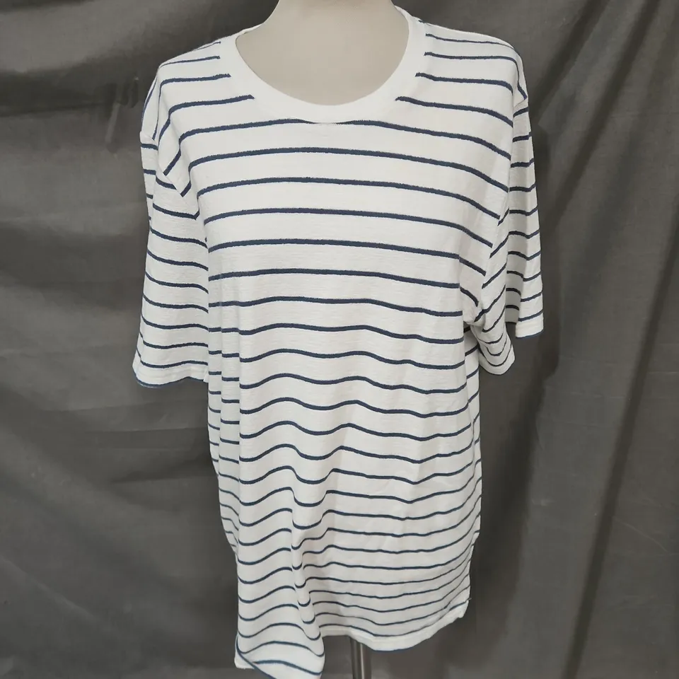 FOLK TEE IN WHITE & NAVY STRIPE SIZE XL