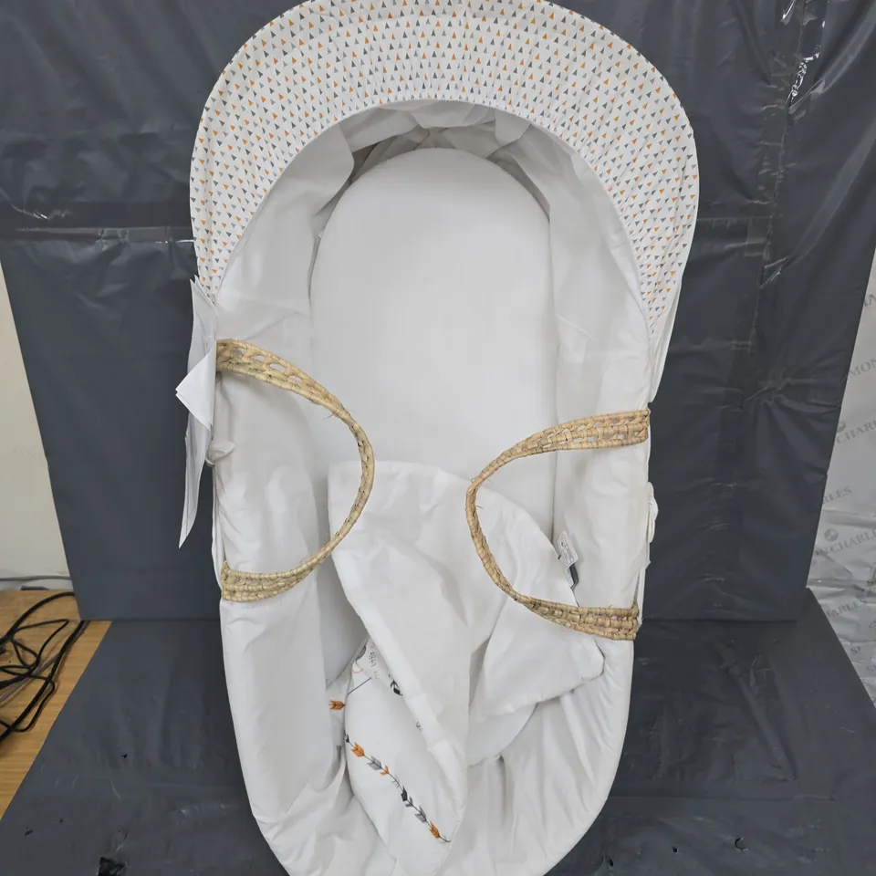 KINDER HANDMADE PALM MOSES BASKET - COLLECTION ONLY