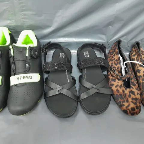 BOX OF APPROXIMATELY 15 ASSORTED PAIRS OF SHOES AND FOOTWEAR ITEMS IN VARIOUS COLOURS, STYLES, AND SIZES 