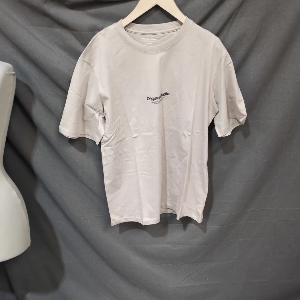 JACK & JONES ORIGINALS MOONBEAM CREW NECK T-SHIRT SIZE SMALL