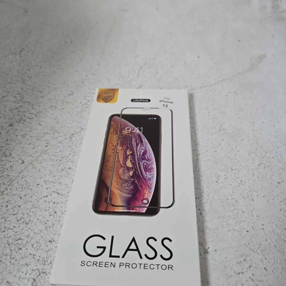BOX OF APPROXIMATELY 300 X UNIPHA GLASS SCREEN PROTECTOR FOR IPHONE 13