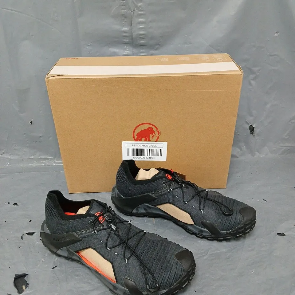BOXED PAIR OF MAMMUT HUECO II AIR LOW BLACK UK 10 