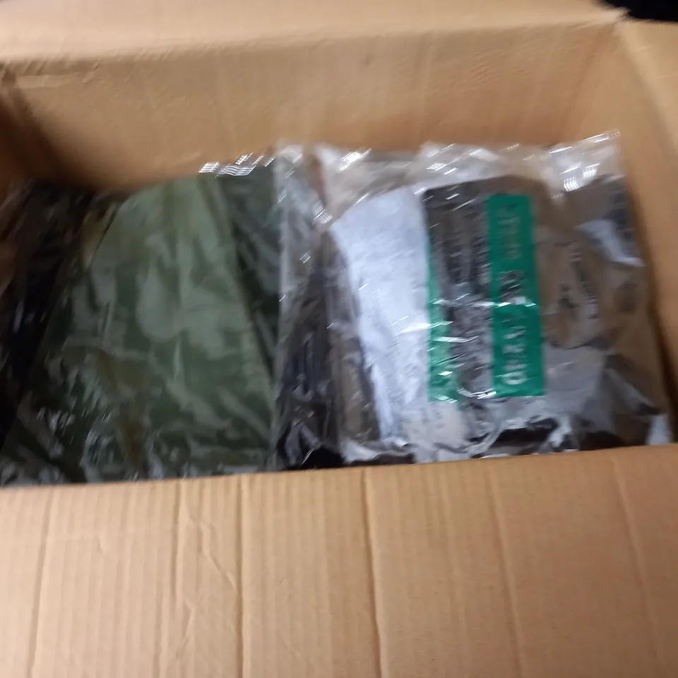 LARGE QUANTITY OF ASSORTED BAGGED CLOTHING ITEMS IN VARIOUS SIZES