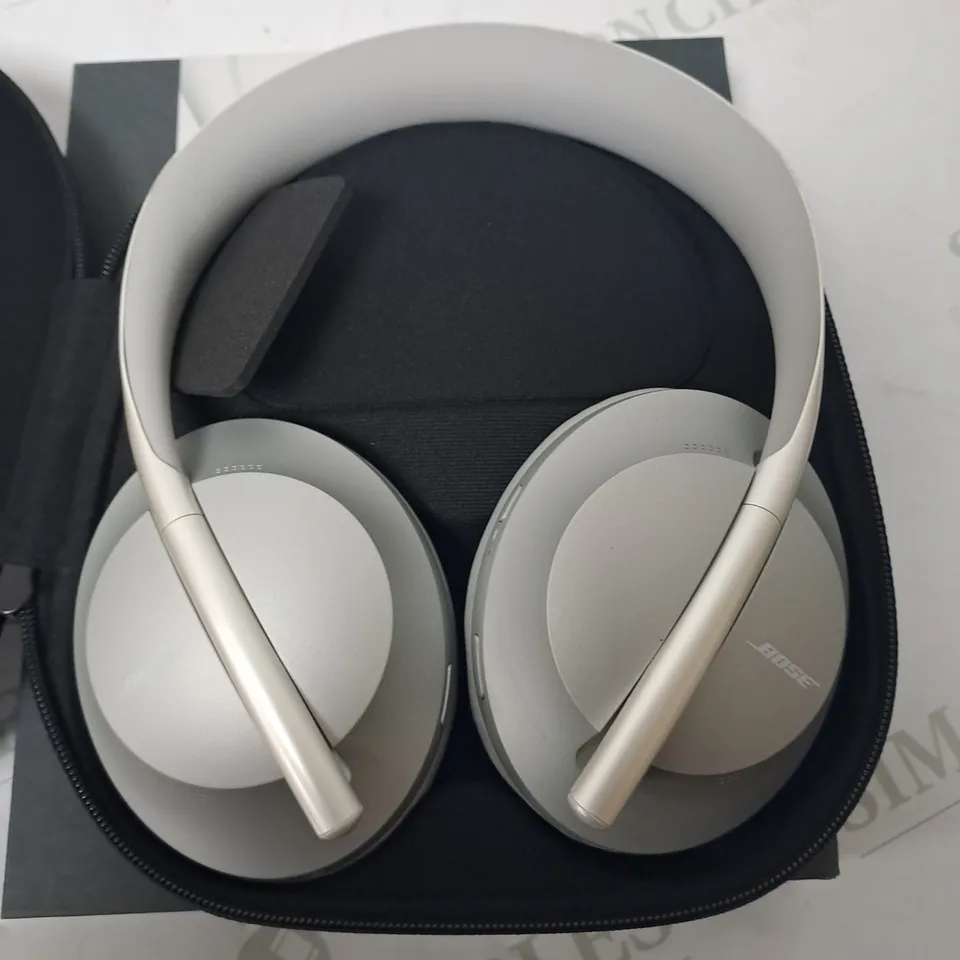BOXED BOSE NOISE CANCELLING 700 HEADPHONES