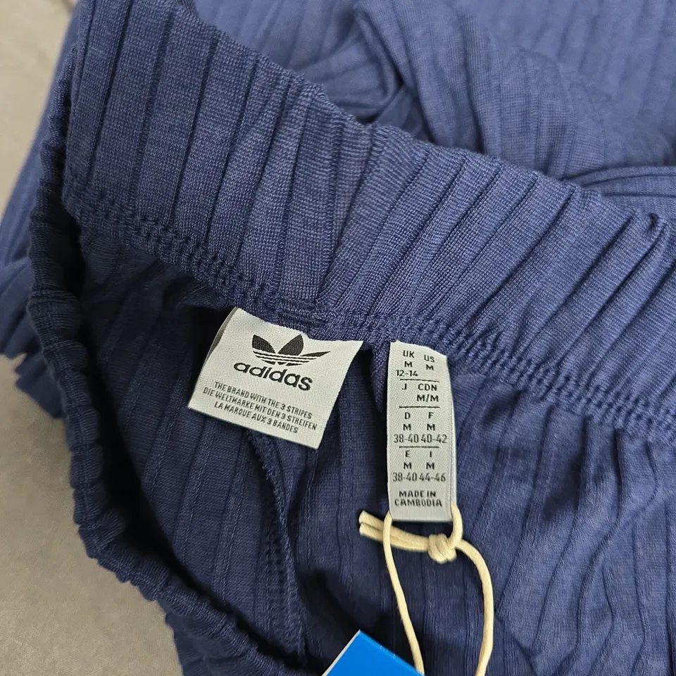 ADIDAS NAVY RIBBED KNIT PANTS – UK M (MEN'S)