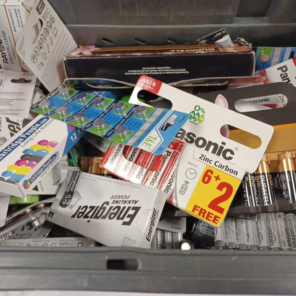 BOX TO CONTAIN APPROX 40 PACKS OF BATTERIES, SPECIFICATIONS AND BRANDS MAY VARY 