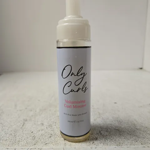 ONLY CURLS VOLUMISING CURL MOUSSE – 200 ML