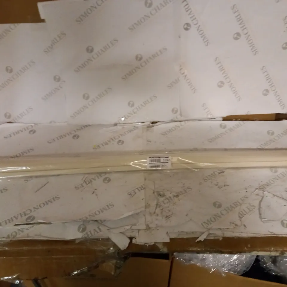 PLAIN SCALLOPED ROLLER BLINDS 120X160 RRP £18