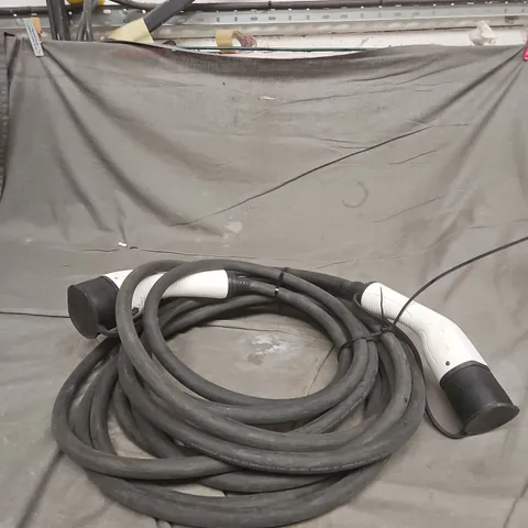ELECTRIC VEHICLE CHARGING CABLE