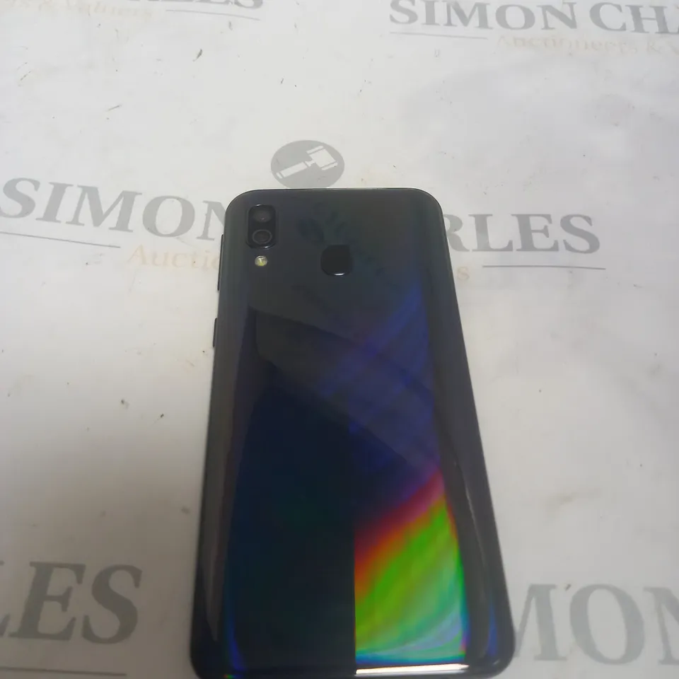 SAMSUNG GALAXY A40 BLACK