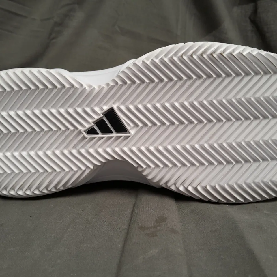 ADIDAS BARRICADE BLACK TRAINERS - UK 7 1/2