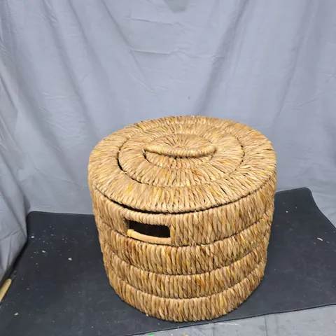 ROUND WOVEN WICKER STORAGE BASKET WITH LID