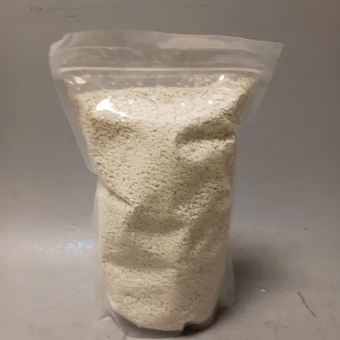 APPROXIMATELY 10 POUCHES OF WHITE DΓCOR SEQUINS - COLLECTION ONLY