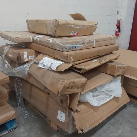 PALLET OF ASSORTED FURNITURE AND PARTS TO INCLUDE: CHERRY TREE SF828 4FT6 BEDFRAMES AND STEAM MOP ECT
