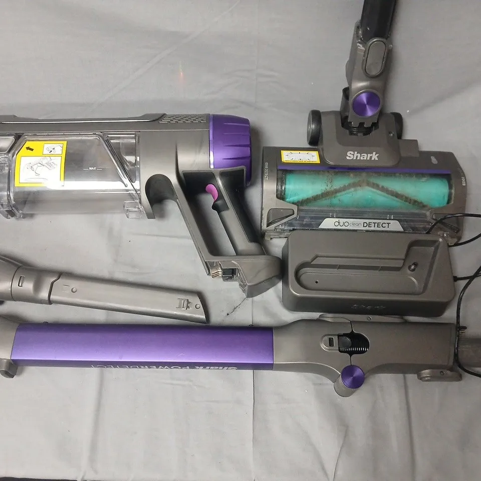 BOXED SHARK POWERDETECT DUOCLEAN CORDED VACUUM CLEANER WITH WAND AND FLOOR HEAD