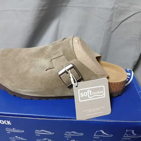 BIRKENSTOCK BOSTON SUEDE CLOGS – TAUPE, UK 5 (EU 38)