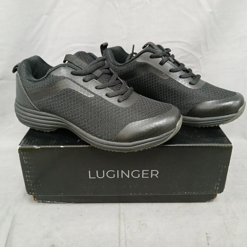 BOXED PAIR OF LUGINGER SHOES IN BLACK SIZE UK 4