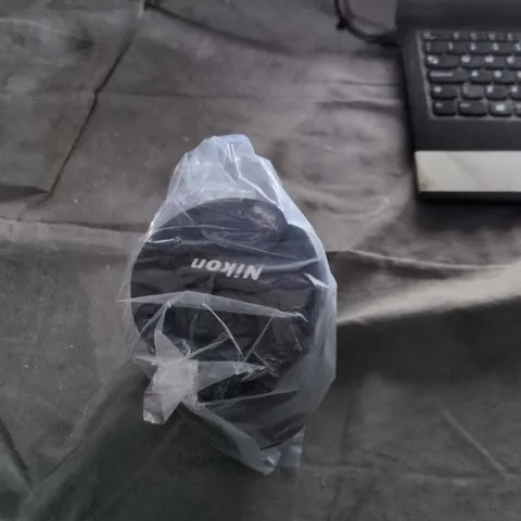 NIKON AF-S NIKKOR 28-300MM F/3.5-5.6G ED VR LENS