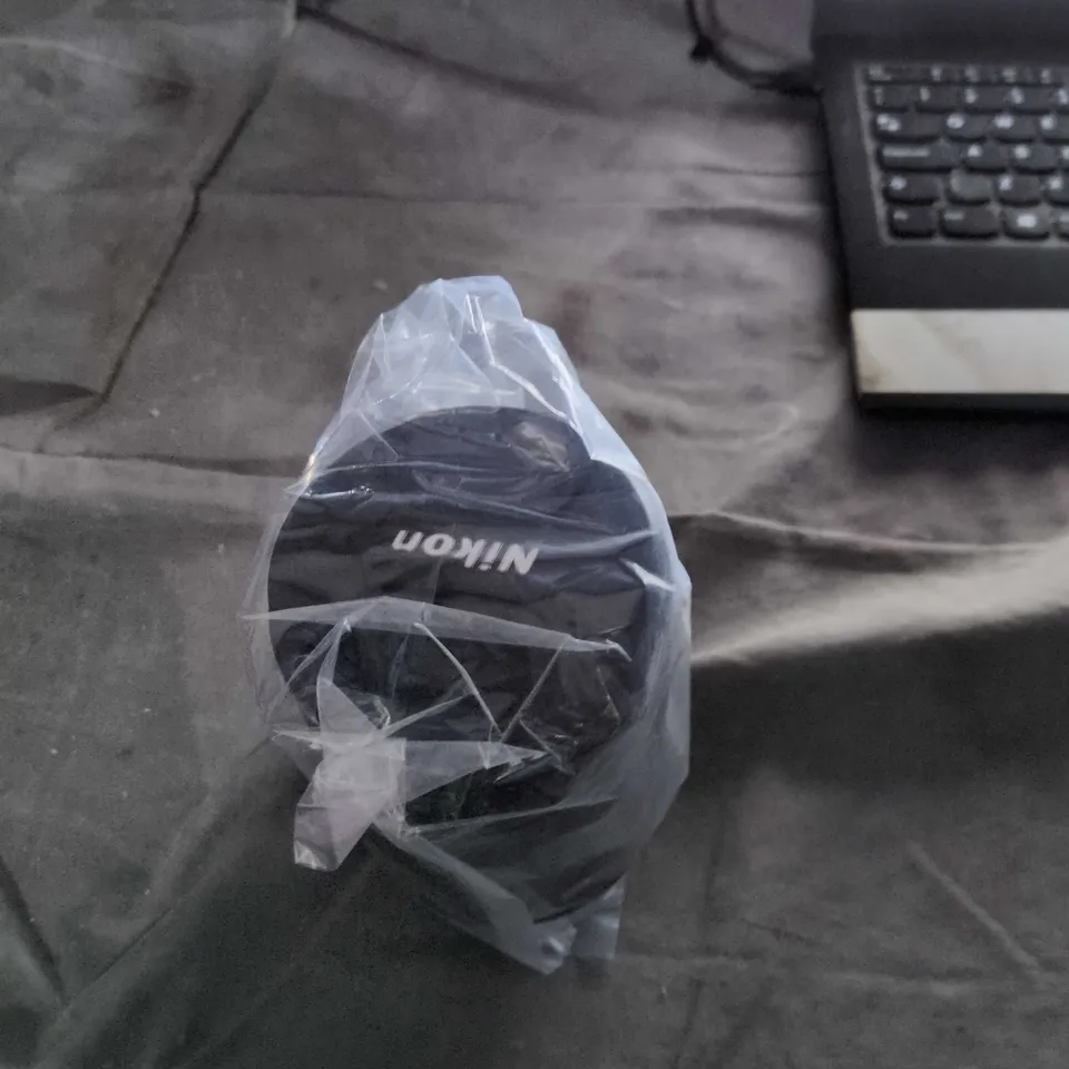 NIKON AF-S NIKKOR 28-300MM F/3.5-5.6G ED VR LENS