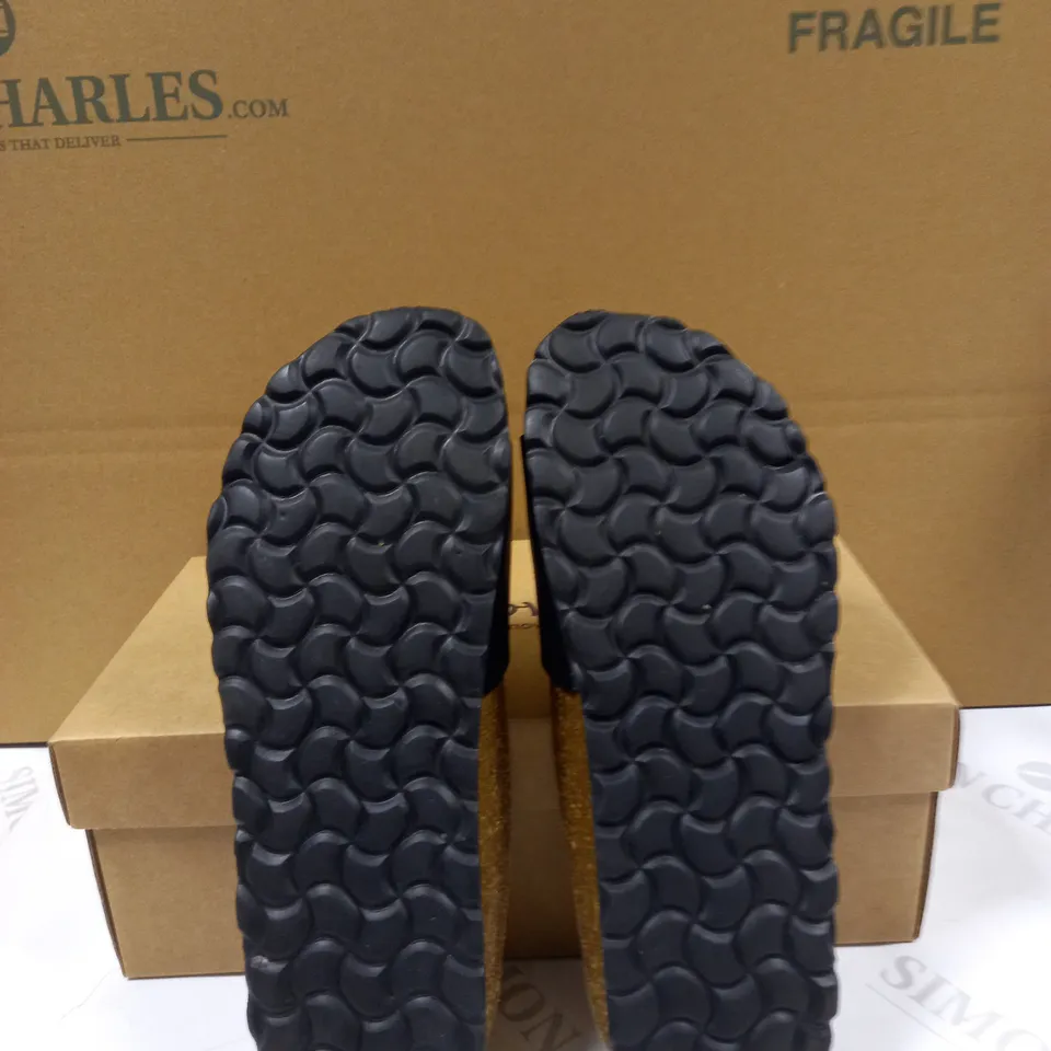 BONOVA TENERIFFA SANDALS SIZE 5