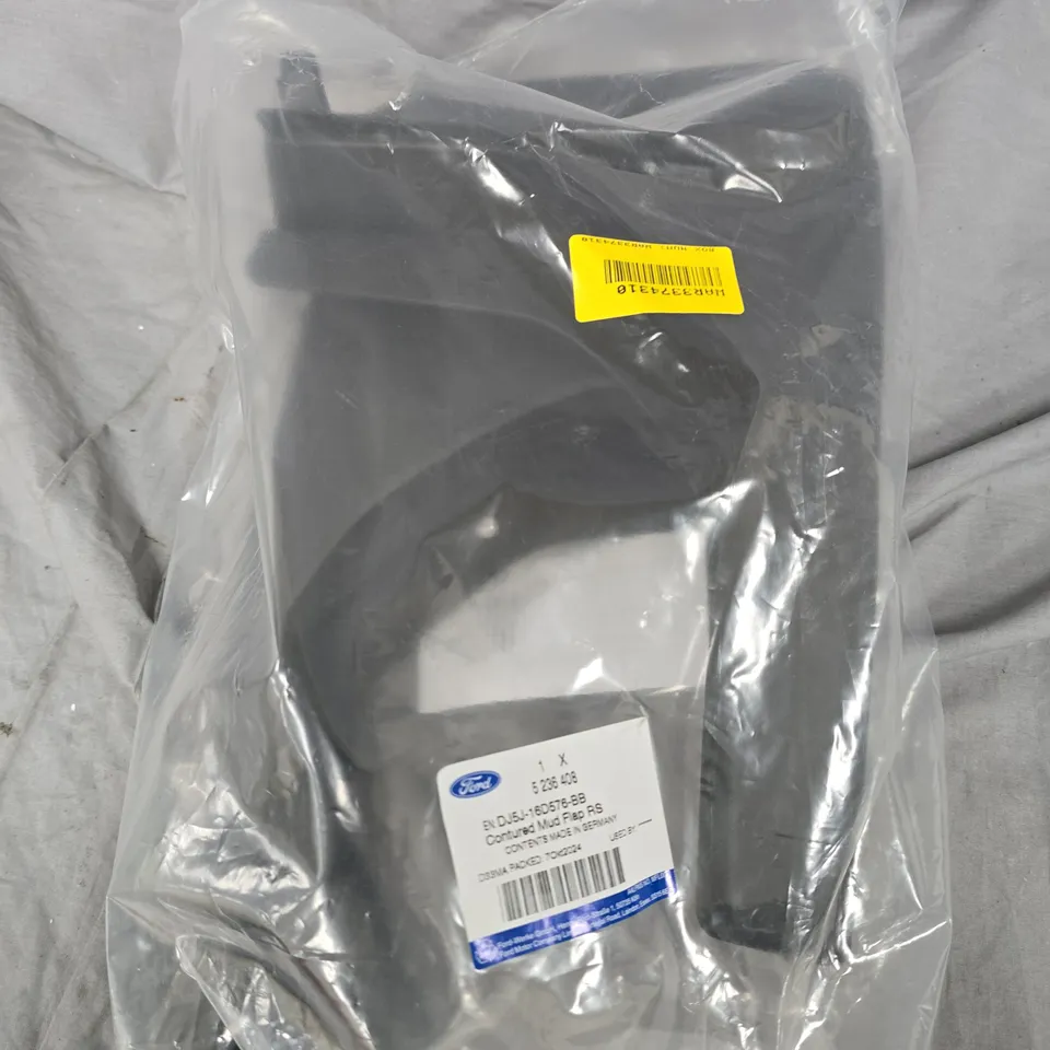 FORD CONTOURED MUD FLAP RS – OEM PART (5 236 408)