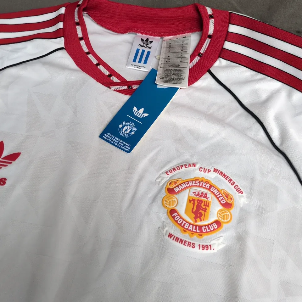 RETRO MANCHESTER UNITED ADIDAS FOOTBALL JERSEY – EUROPEAN CUP WINNERS CUP 1991 - XL
