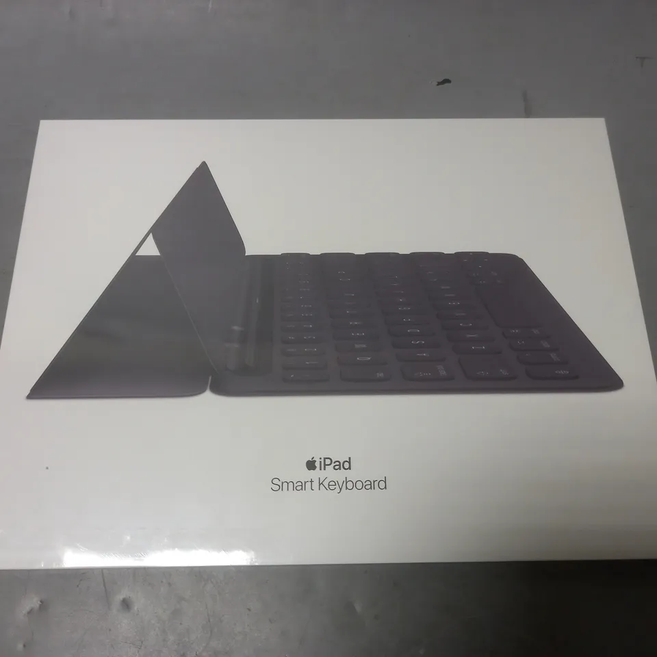SEALED IPAD SMART KEYBOARD IN CHARCOAL GREY - A1829