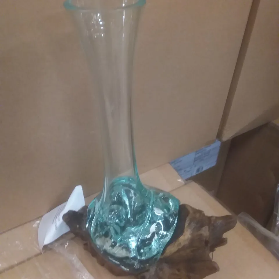 BRAND NEW BOXED x2 GLASS VASE WITH STAND 
