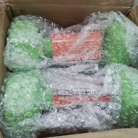 BOXED PAIR OF 3KG DUMBELLS 