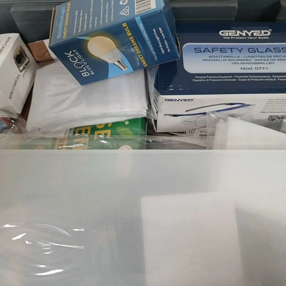 APPROXIMATELY 15 ASSORTED HOUSEHOLD ITEMS TO INCLUDE SAFETY GLASSES, BRUSH WASHER, BULBS, ETC