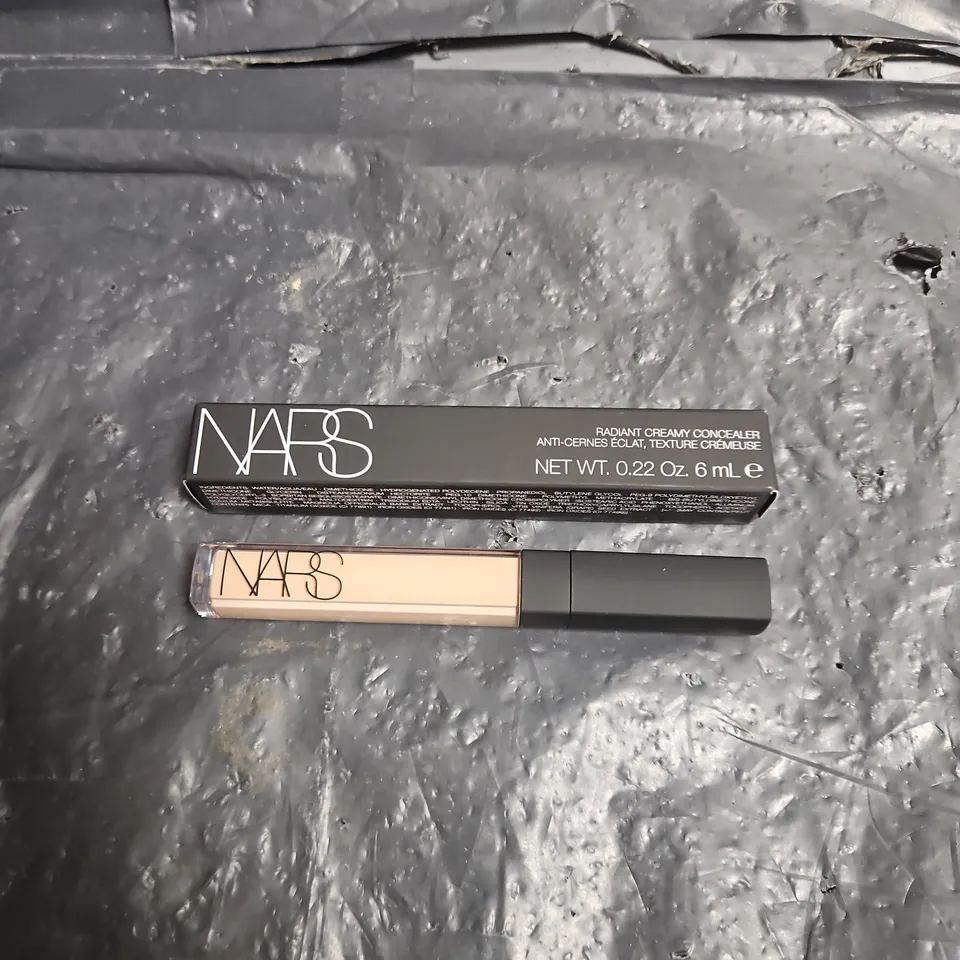 NARS RADIANT CREAMY CONCEALER – MEDIUM 1 CUSTARD - 6ML