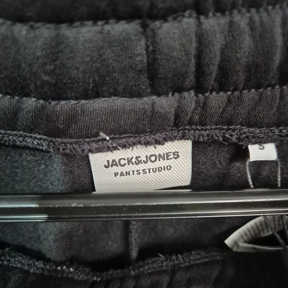 JACK & JONES MEN'S PANTS STUDIO SWEATPANTS – BLACK, UK SMALL (S)
