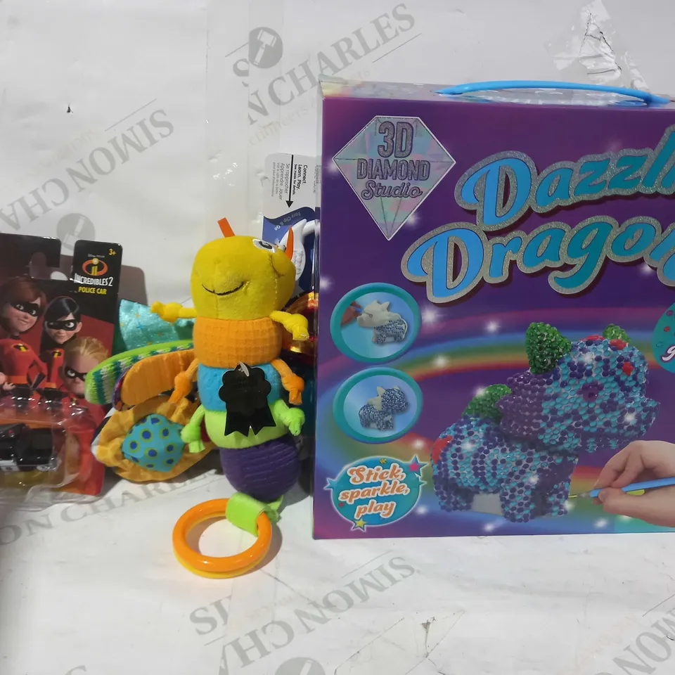 BOX OF APPROXIMATELY 10 ASSORTED TOYS AND GAMES TO INCLUDE DAZZLING DRAGON, LAMAZE FREDDIE THE FIREFLY, JAKKS INCREDIBLES 2 POLICE CAR, ETC