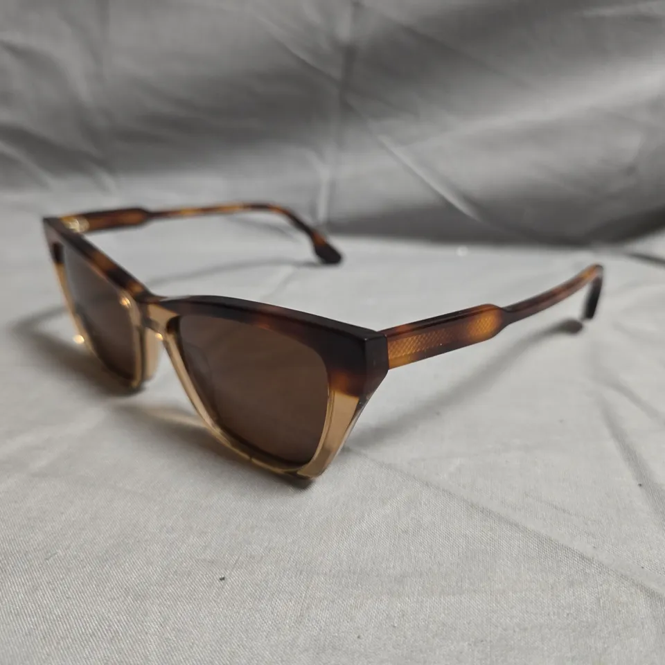 TORTOISESHELL SUNGLASSES WITH BROWN LENSES – RECTANGULAR ACETATE FRAME