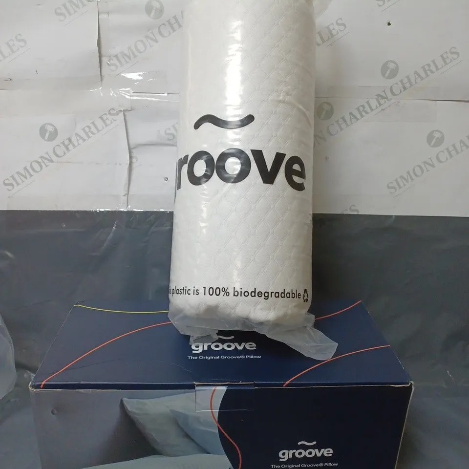 BOXED GROOVE MEMORY FOAM PILLOW