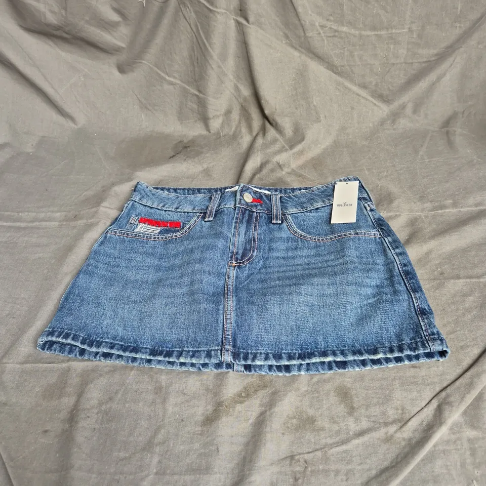 HOLLISTER MINI SKORT IN BLUE DENIM SIZE W25