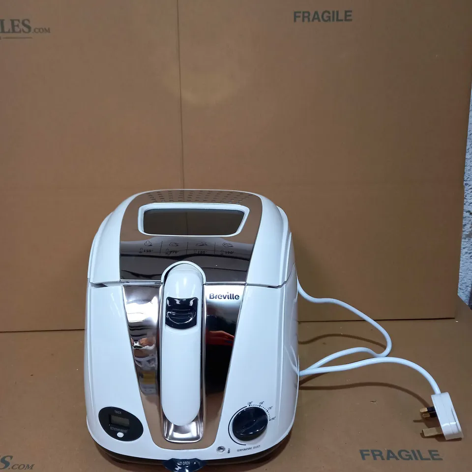 BREVILLE EASY CLEAN DIGITAL FRYER 