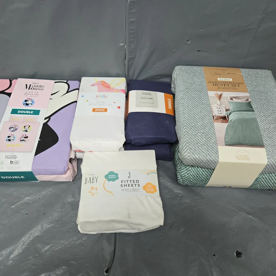 LARGE BOX OF ASSORTED DUVET SETS AND BED SHEETS