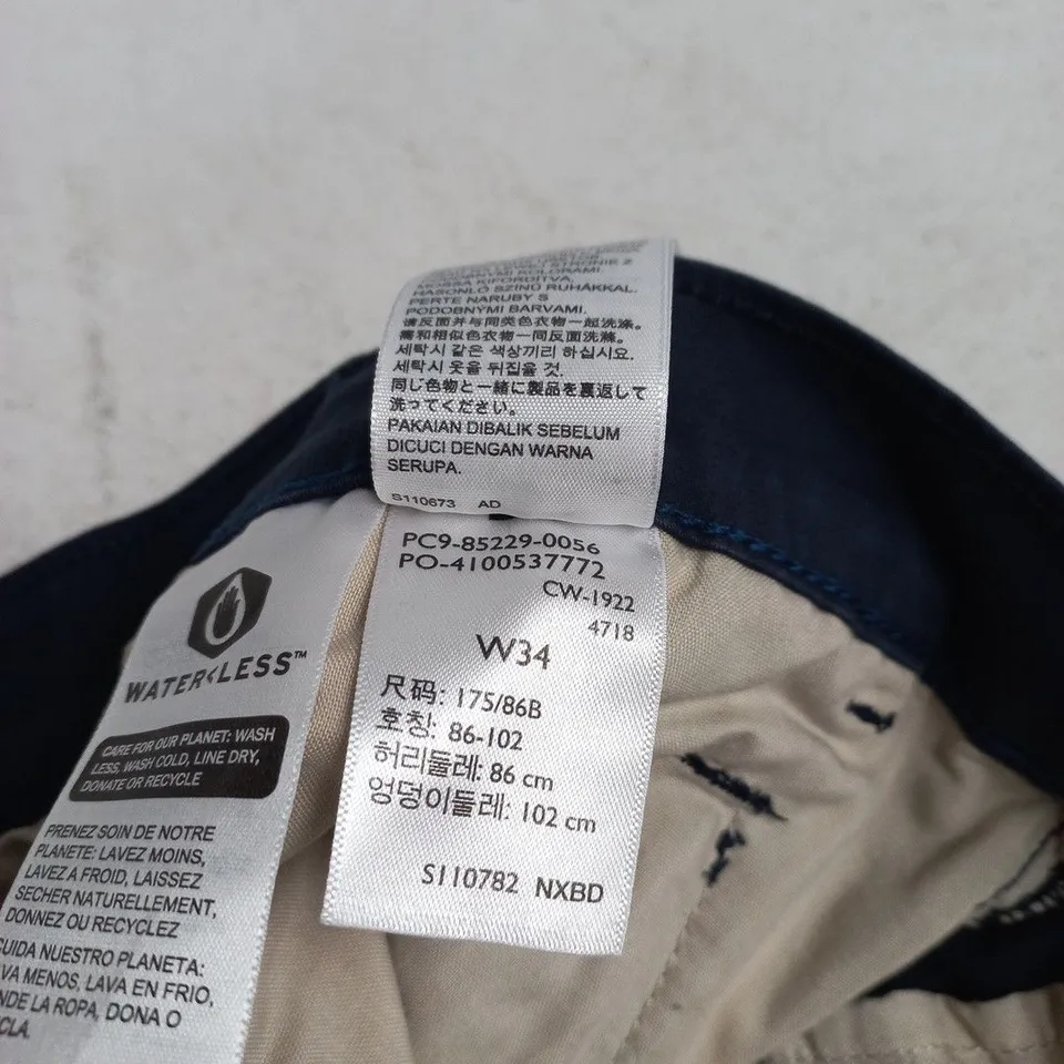 LEVI'S XX CHINO SHORTS – NAVY, UK 34 (W34)