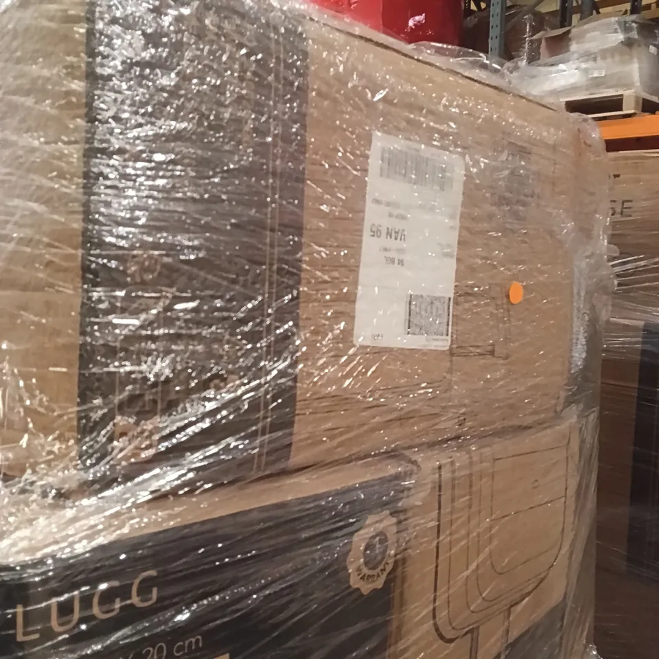 PALLET OF ASSORTED CONTACTING VERY LARGE QUANTITY OF SUITCASES