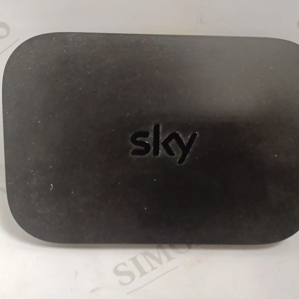 SKY Q SET TOP BOX